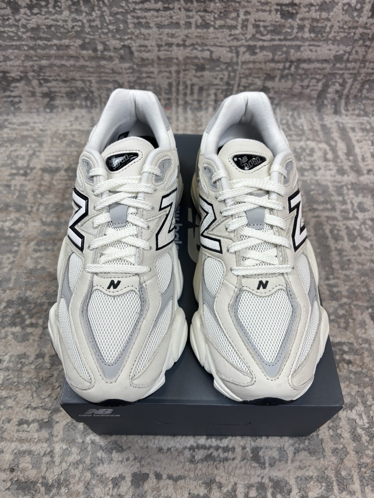 Size 9 - New Balance 9060 Sea Salt Raincloud U9060ZGF image 3