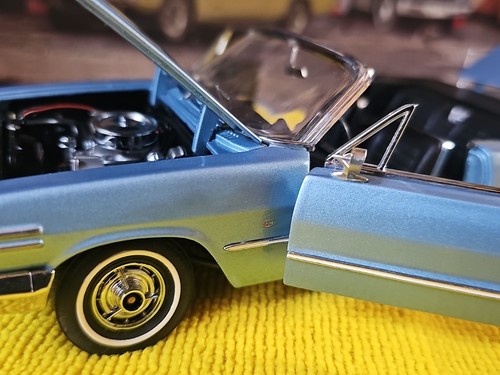 VINTAGE FRANKLIN MINT 1963 CHEVROLET IMPALA SS CONVERTIBLE BLUE NICE CAR 🚗 - Picture 21 of 24