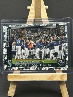 2025 Topps Series 1 Seattle Mariners Team Spring Training Parallel #96 ...