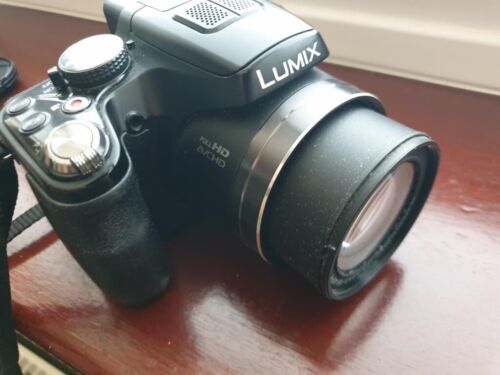PANASONIC LUMIX FZ62 Digital Bridge Camera - Picture 6 of 9