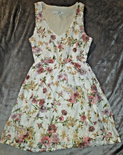 Dress Womens Small XXI Forever 21 Ivory Floral Fit & Flare Sleeveless Lace