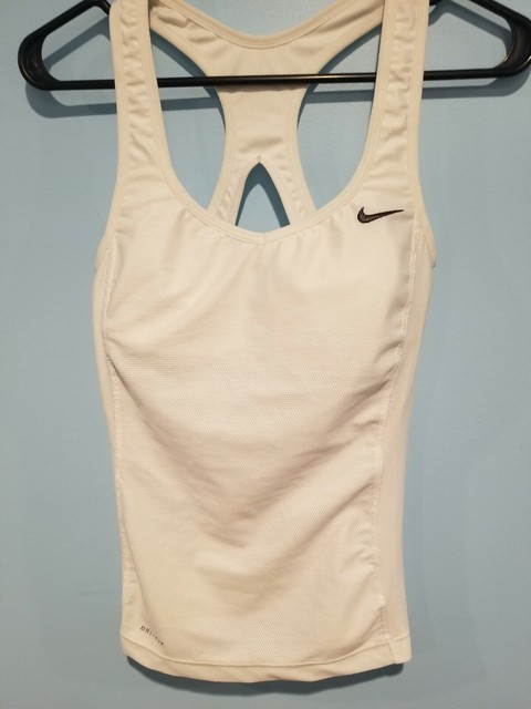 nike workout top