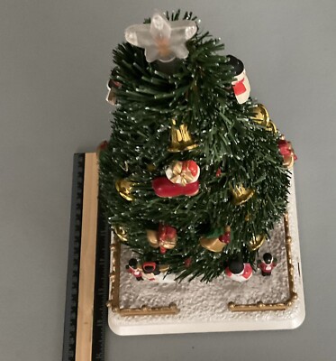 EVERGREEN SENTRY クリスマスツリー　マイスト社 Vtg Maisto Evergreen Sentry 1995 Animated Illuminated Musical Tree