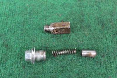 16513 Kawasaki ZZR250 EX250H Öldruckbegrenzungsventil + Neutralstellungsschraube