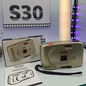 BOXED MINT Vivitar IC101 PANORAMA 35mm focus free Film Camera Gold & Black. baug