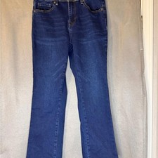 DG2 by Diane Gilman Classic Blue Straight Leg Jeans. Excellent Condition.