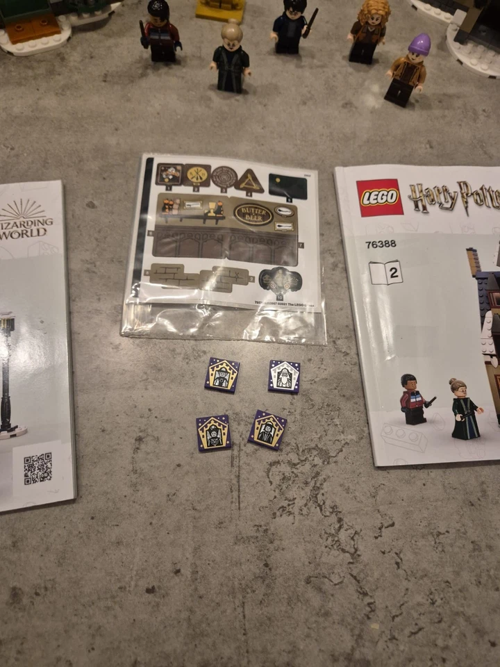 LEGO Harry Potter 76388 Hogsmeade Village Visit, photo 4 of 5