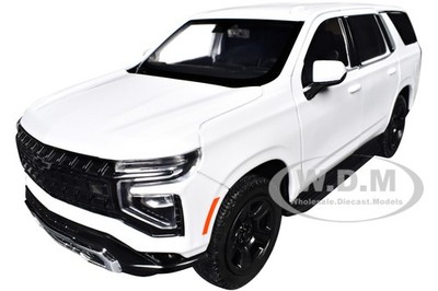 2025 CHEVROLET TAHOE PPV WHITE ''BUILDER'S KIT'' 1/24 BY MOTORMAX 76816