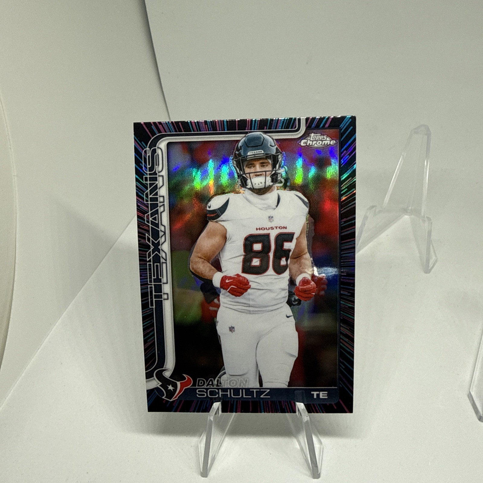 2025 Topps Chrome - Dalton Schultz #118 Neon Pulse Refractor
