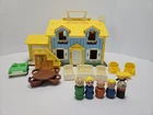 Vintage Fisher-Price Little People Yellow Play Family Tudor House #952
