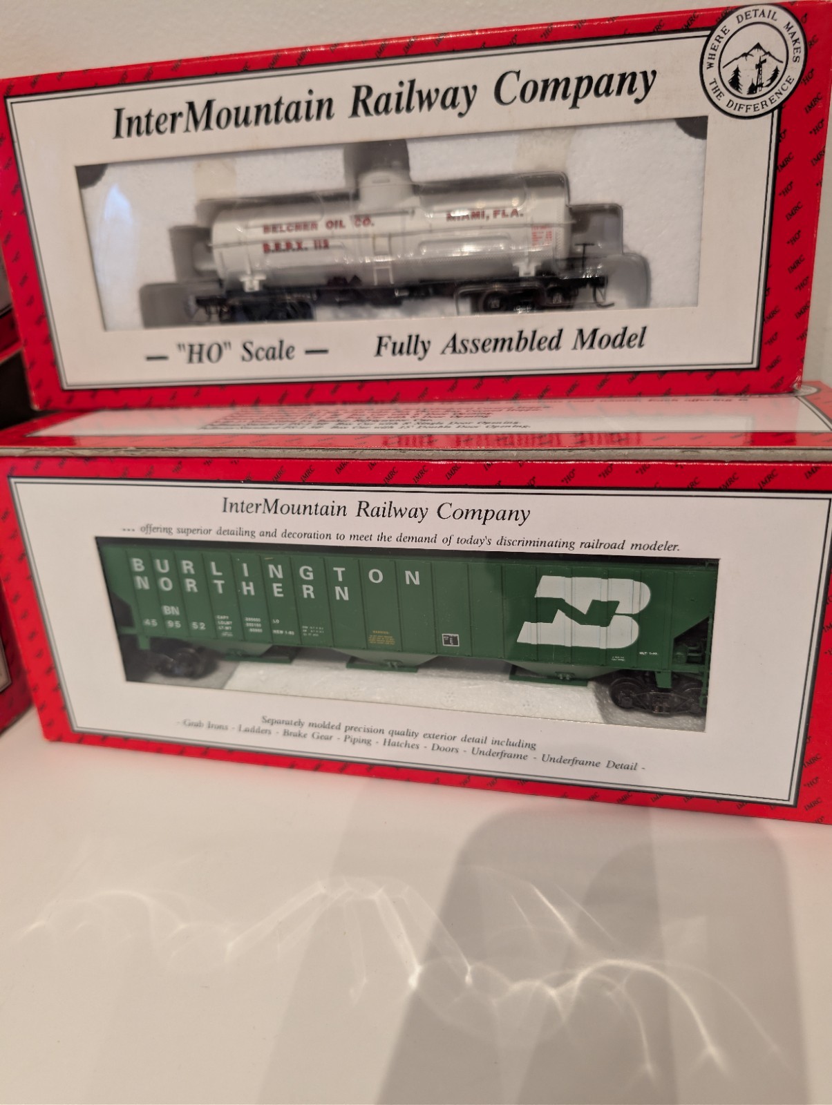 HO Scale InterMountain Railway Company Lot Of 4 Freight Cars W Boxes