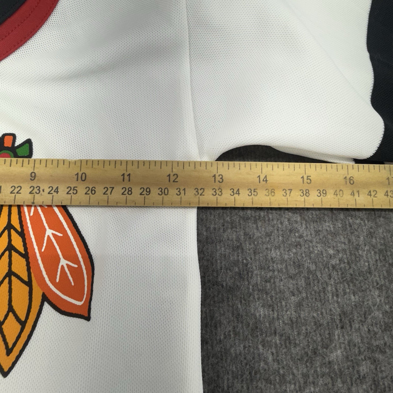 Chicago Blackhawks CCM Infant 12-24 month Jersey White Hockey NHL Long Sleeve thumbnail 5