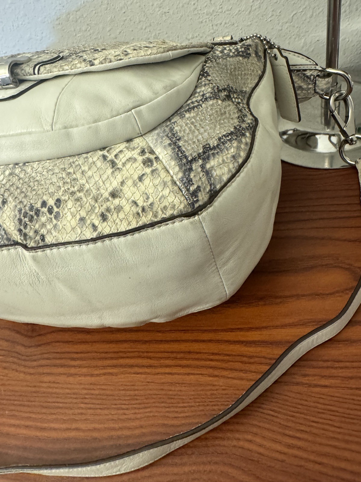 COACH #19325 Python Embossed Off-White Leather Kr… - image 9