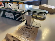 Maquette Hornby R8007 – Gare En Plastique Montée, échelle HO 1/87 – Neuve