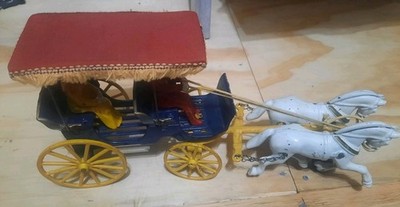 Vintage Kenton #160 Cast Iron 2 Horse Surrey with Driver & Passenger 13'' Long