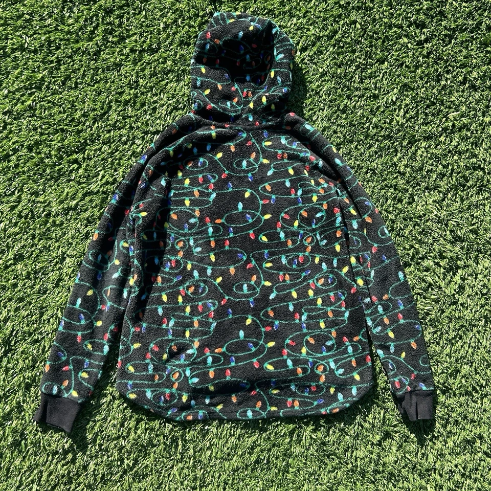 No Boundaries Juniors XXL (19) Negro Navidad Luces Pullover Polar Sudadera con Capucha Foto 2 de 4
