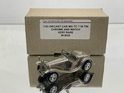 BERNARD LACOMB BUGATTI ? QUARTZ CAR CLOCK -L9.0cm rare- SILVER / CHROME CLOCK