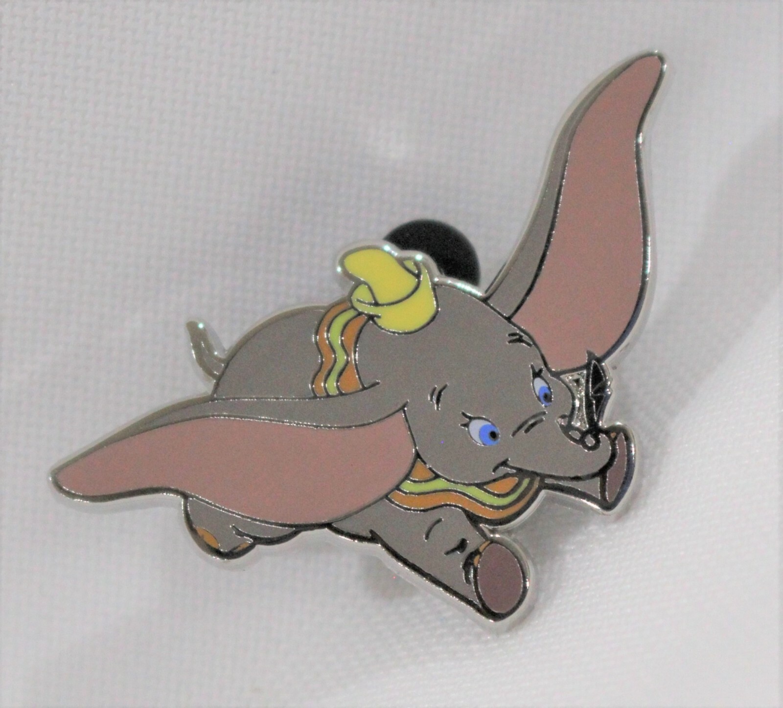 Disney Ink & Paint Mystery Pin Collection Series 2 - Dumbo