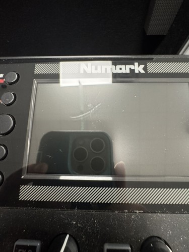 NUMARK NVII (NV2) SERATO DJ CONTROLLER *COMES WITH HARD CASE* (PD6011584) - Picture 6 of 9