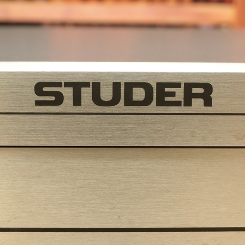 Studer A727 Lettore CD Compact Disc HighEnd Revox, revisionato! OTTIMO. Video! - Foto 2 di 8