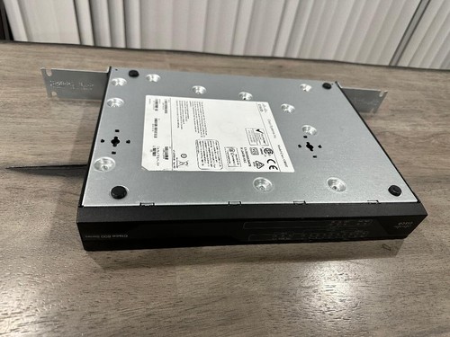 Cisco 891F Gigabit Integrated Services Router C891F-K9 V01 - NO POWER ADAPTER - Picture 2 of 5
