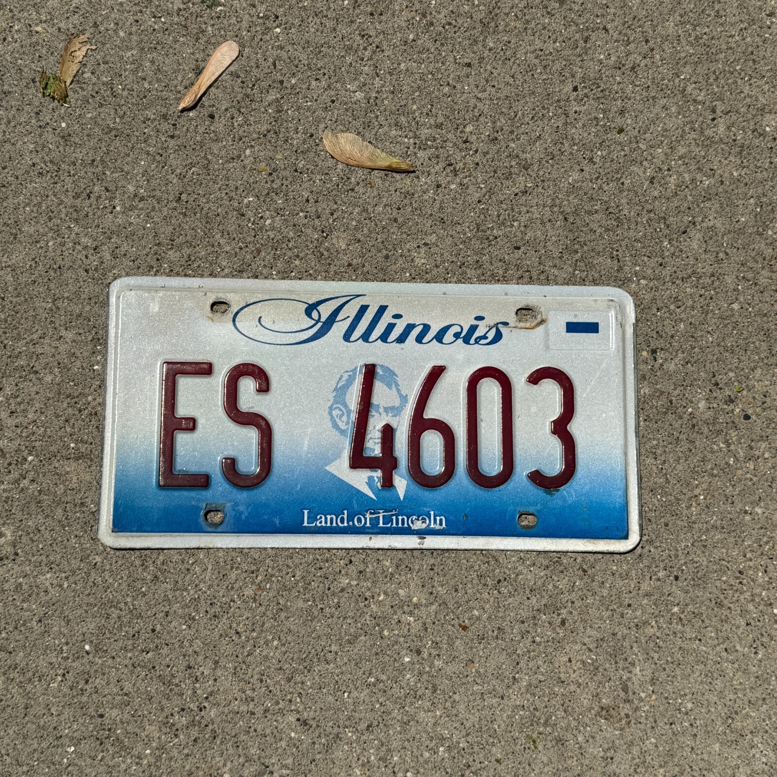 2001 Illinois License Plate Vintage Auto Tag 2 Car Garage Decor ES 4603