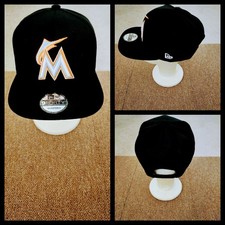 MIAMI MARLINS MLB BASEBALL SNAPBACK HAT.