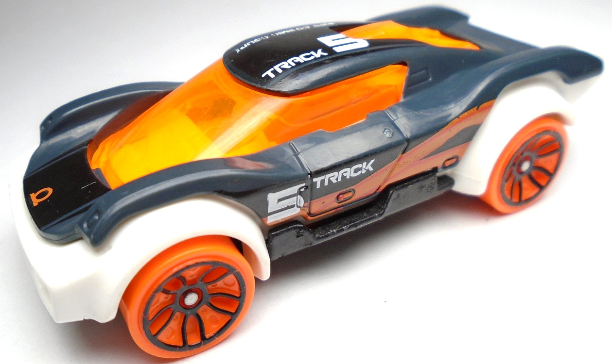 2021 HOT WHEELS COSMIC COUPE TRACK 5 GRAY & ORANGE 1:64 DIECAST 3" CAR W/ WHITE