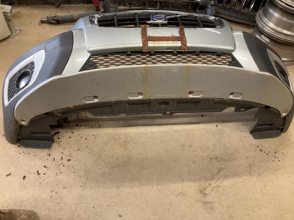 09 VOLVO 70 SERIES Front Bumper Assy. Rebar Sep Sw Xc70 Grill Craeckesilver Foto 2 de 4