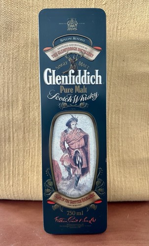 Vtg. Barringer, Wallace and Manners GLENFIDDICH Scotch Whiskey Tin DRUMMOND CLAN