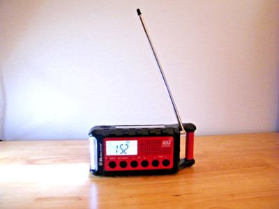 **GENUINE MIDLAND NOAA EMERGENCY MULTI FUNCTION WEATHER BAND MONITOR (ER310) **