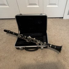 Selmer Bb Clarinet with Hard Case Included