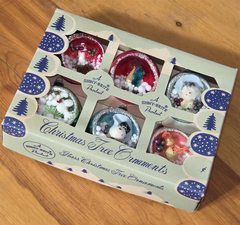VINTAGE JAPAN SHINY-BRITE GLASS DIORAMA CHRISTMAS TREE ORNAMENTS BOX OF 6