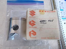 NOS OEM Suzuki Piston O/S 0.25 1976-1978 RM250 Off Road 12110-41102-025