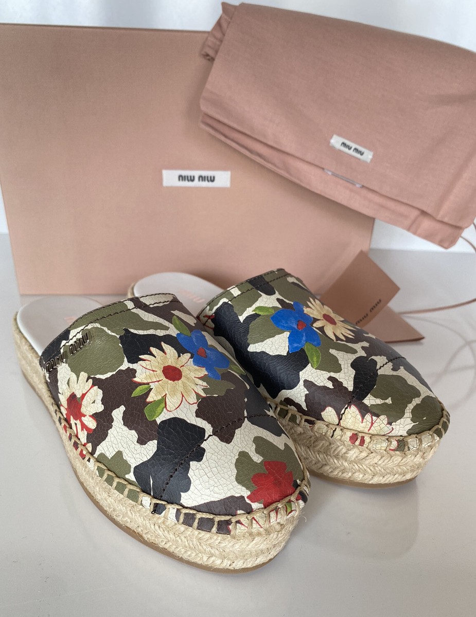 NIB MIU MIU Women's Green Floral Cracked Leather Espadrille Mules