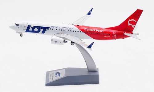 LOTTO 1:200 InFlight BOEING 737-8 MAX aereo passeggeri modellino aereo pressofuso - Foto 1 di 24
