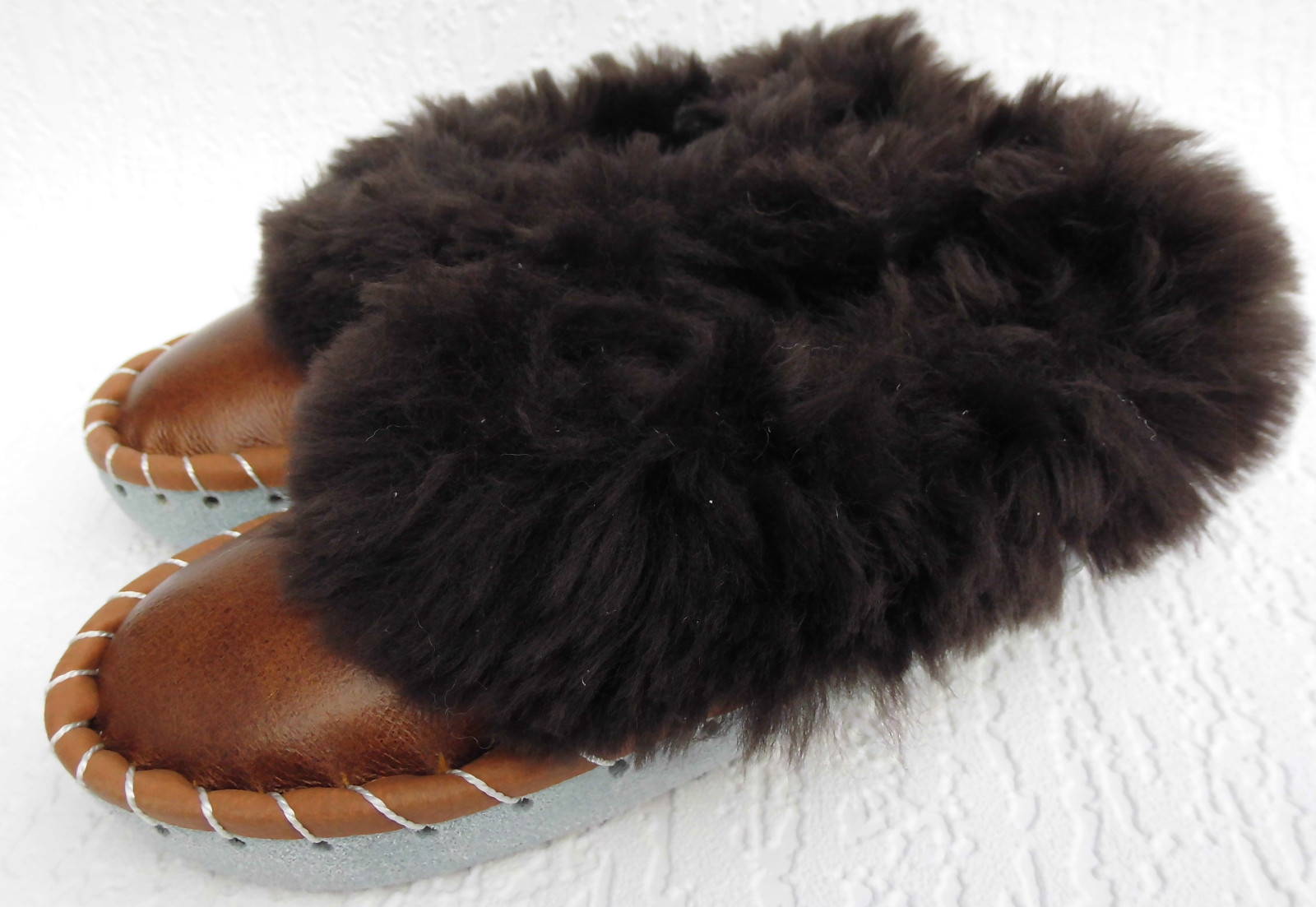 APL LAMMFELL Warme HAUSSCHUHE Gr.28 NEU Schaffell leder (Made in Pol.50.19.279)