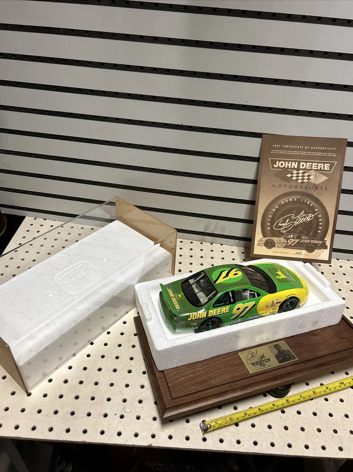 John Deere Chad Little #97 NASCAR Stock Car Auténtico Die Cast Réplica Foto 3 de 3