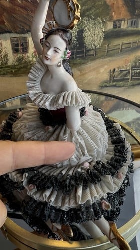 Very rare Dresden Lace Porcelain Dancer Figurine marked ART Germany see the pics - Picture 12 of 17