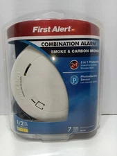 First Alert Combination Smoke & Carbon Monoxide Photoelectric Alarm (PRC700) NEW