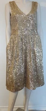 DRAPER JAMES RSVP GOLD SEQUINED COCKTAIL DRESS SIZE 12 SLEEVELESS POCKETS VNECK