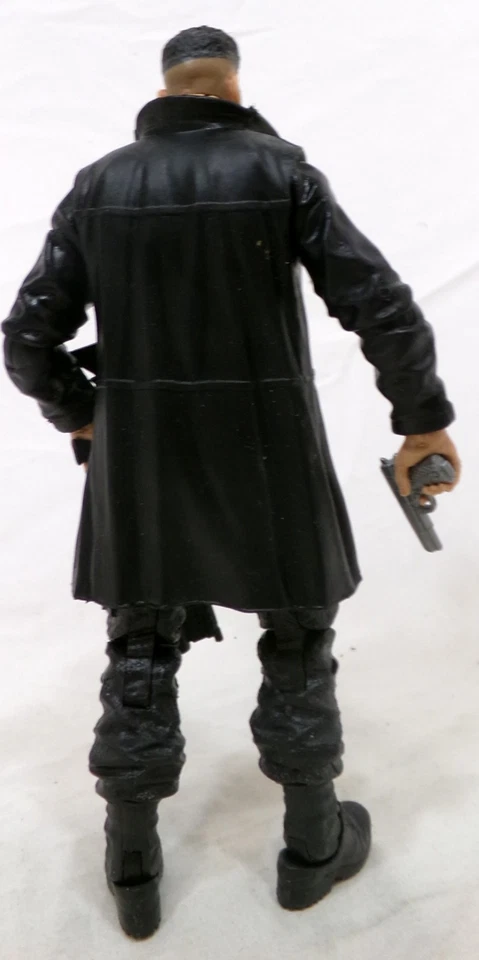 2017 Hasbro Marvel Legends Man-Thing Series Netflix Punisher 6" Figure Complete - Image 3 of 4