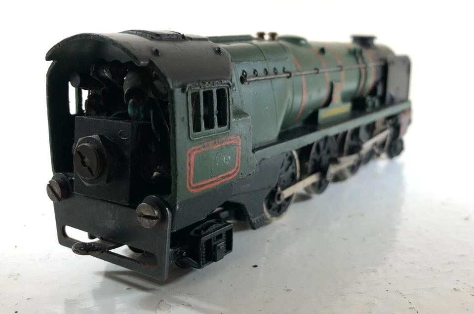 Hornby Dublo 34005 Barnstaple BR 4-6-2 Diecast OO West Country Class Locomotive - Image 4 of 4
