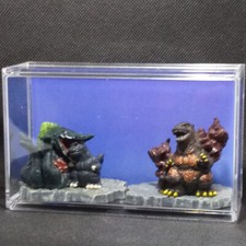 Godzilla Battle Mini Figure With Case Toho Vintage Bandai Japanese Very Rare