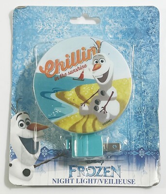 Disney Frozen Olaf Chillin In the Sunshine Night Light Nightlight (NEW SEALED)