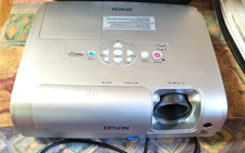 EPSON LCD PROJECTOR MODEL EMP-S4 With Case, CD and Manuals, cords. All Working 