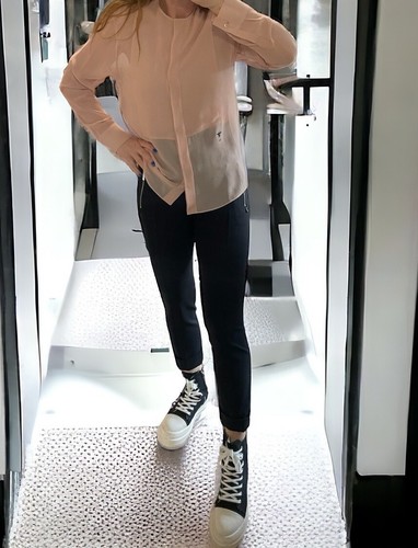 Blusa Christian Dior T.34/36 de CD con logo 100% seda - Imagen 10 de 16