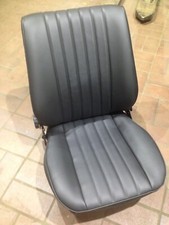 VW 183 Iltis Vordersitz Luxus, schwarz Sitzbezüge Lehne u. Sitzfläche Sitzbezug 