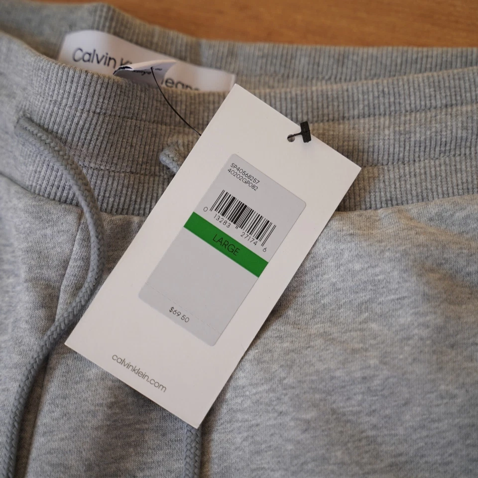 Pantalones deportivos Calvin Klein Jeans para hombre azules/grises con logotipo de monograma polar Foto 4 de 4