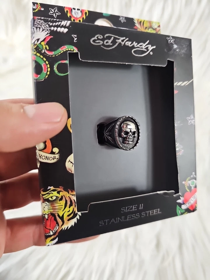Anillo de acero inoxidable con calavera de plata Ed Hardy súper genial y raro - talla 11 Foto 3 de 4